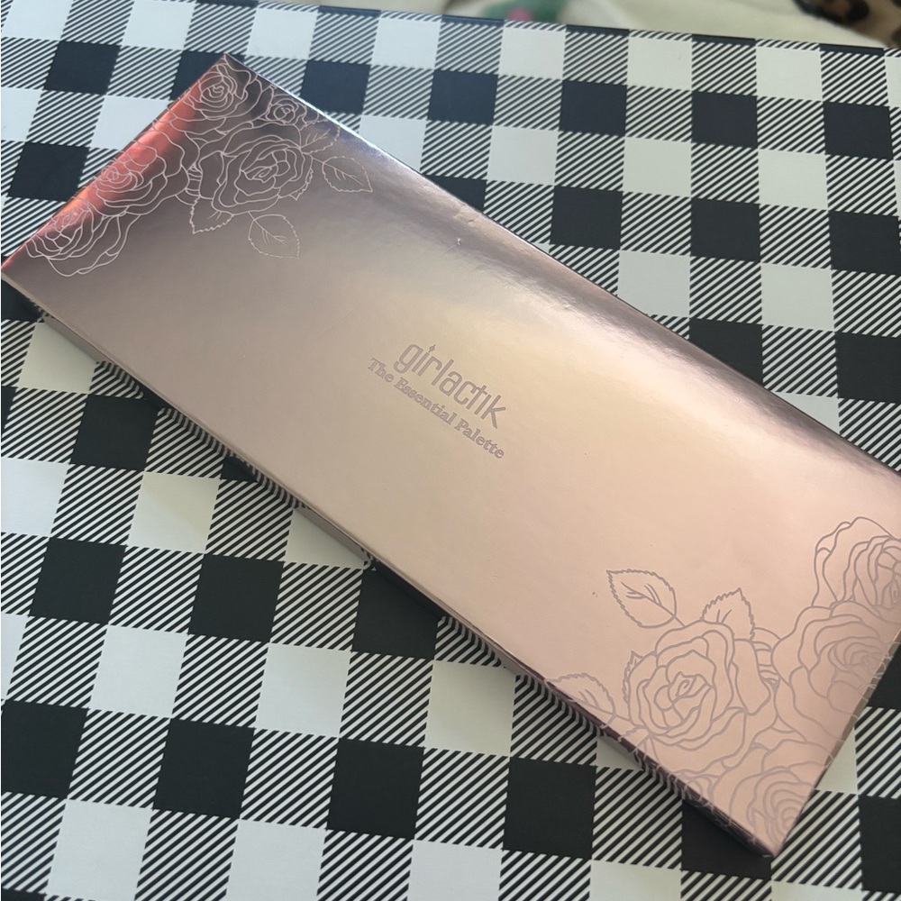 Girlactik The essential Palette